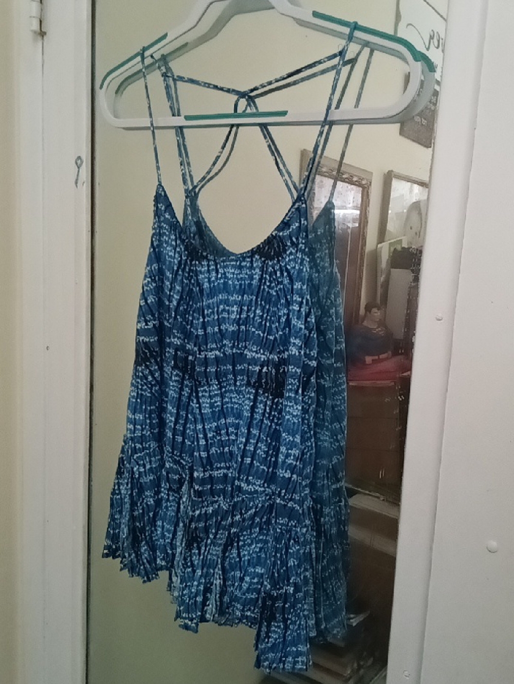 Women's Criss Cross Spaghetti Straps Tie-Dye Top